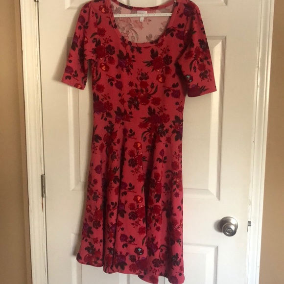 Medium Lularoe Nicole - Picture 2 of 3